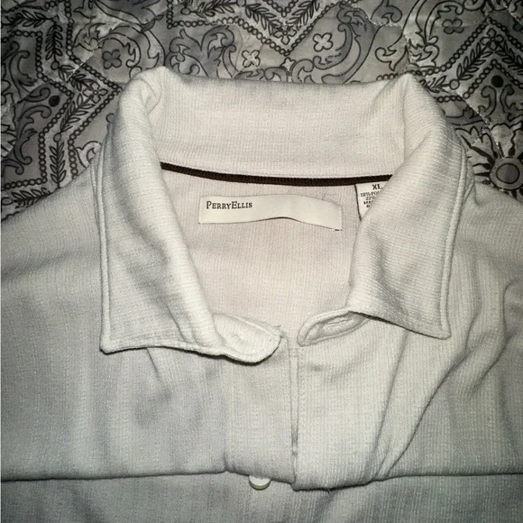 Perry Ellis Cream Short Sleeve Shirt - Picture 3 of 4